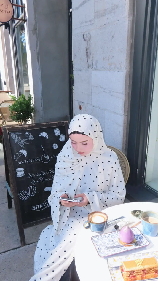 Creme Polka Abaya