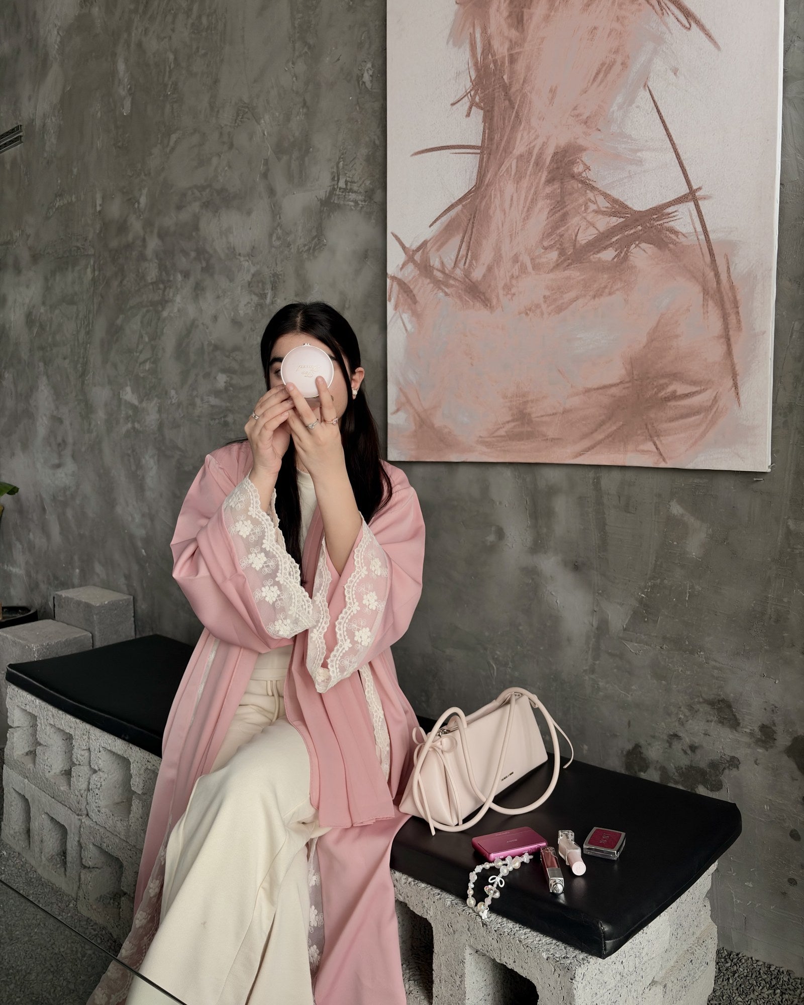 Rose Dentelle Abaya