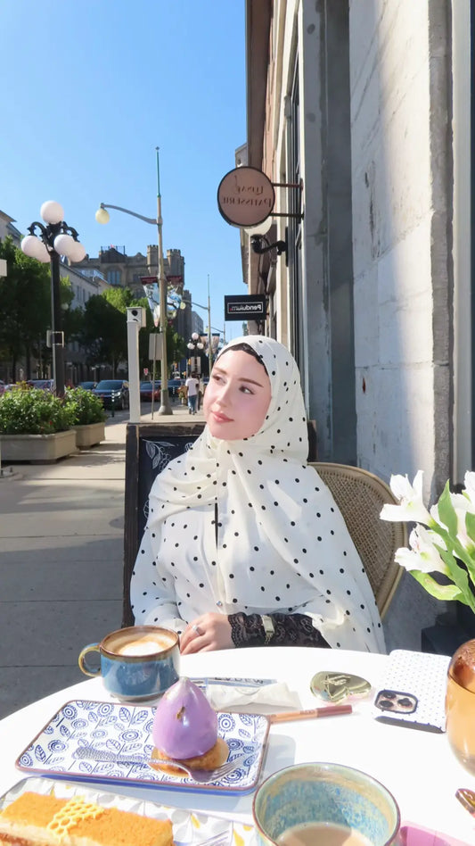 Creme Polka Abaya