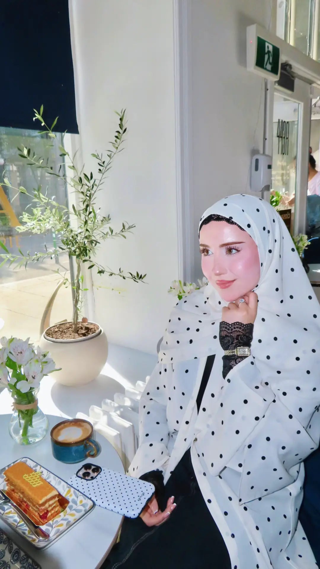 Creme Polka Abaya