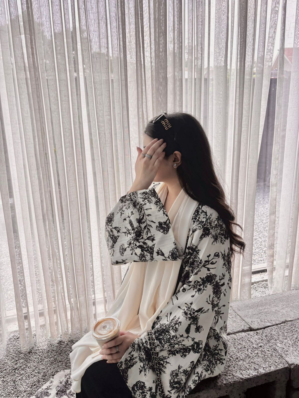 Noir Éclat Abaya