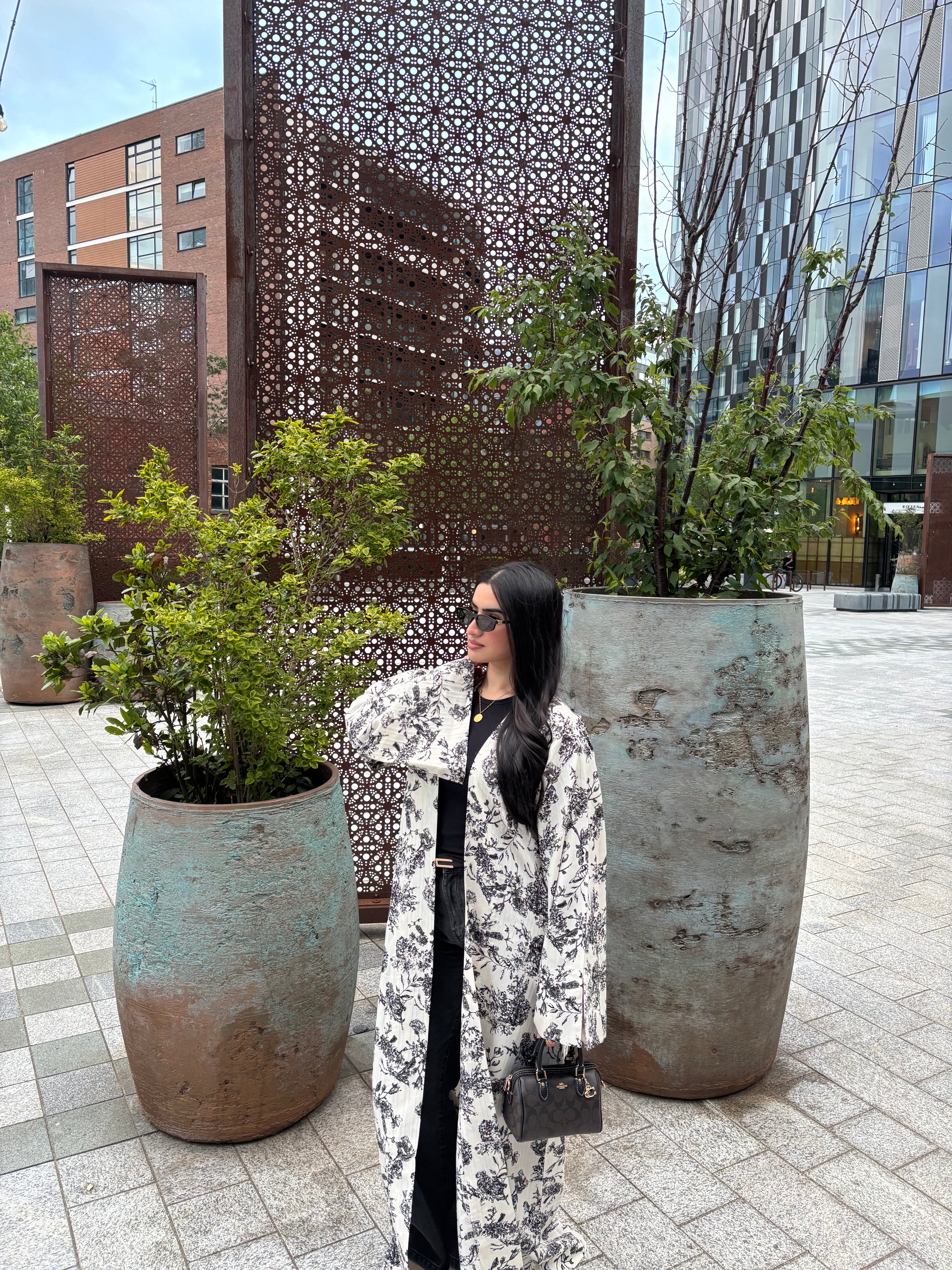 Noir Éclat Abaya
