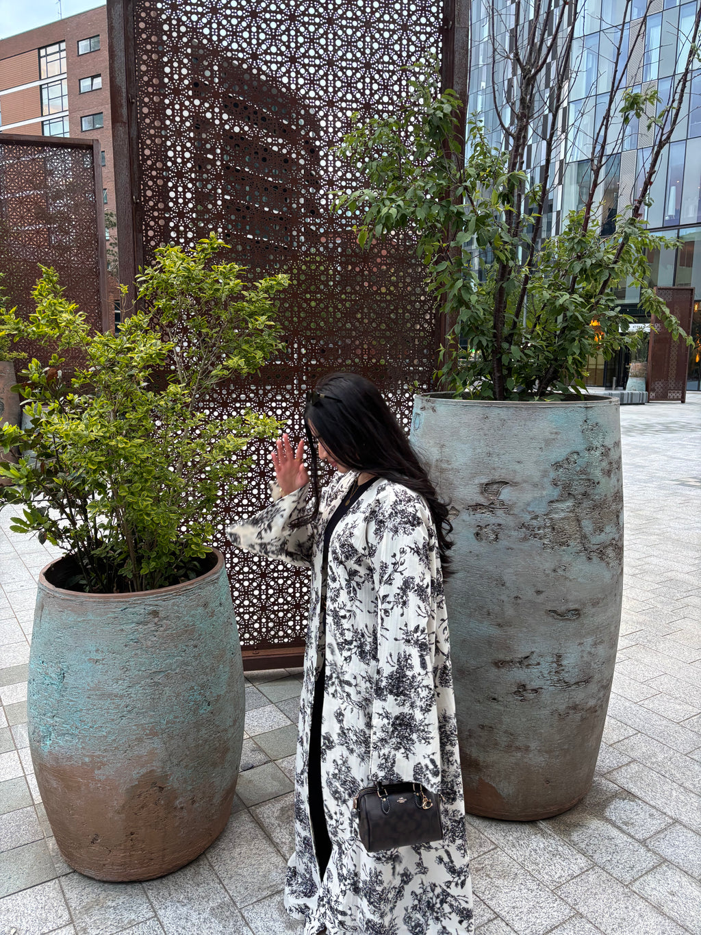 Noir Éclat Abaya
