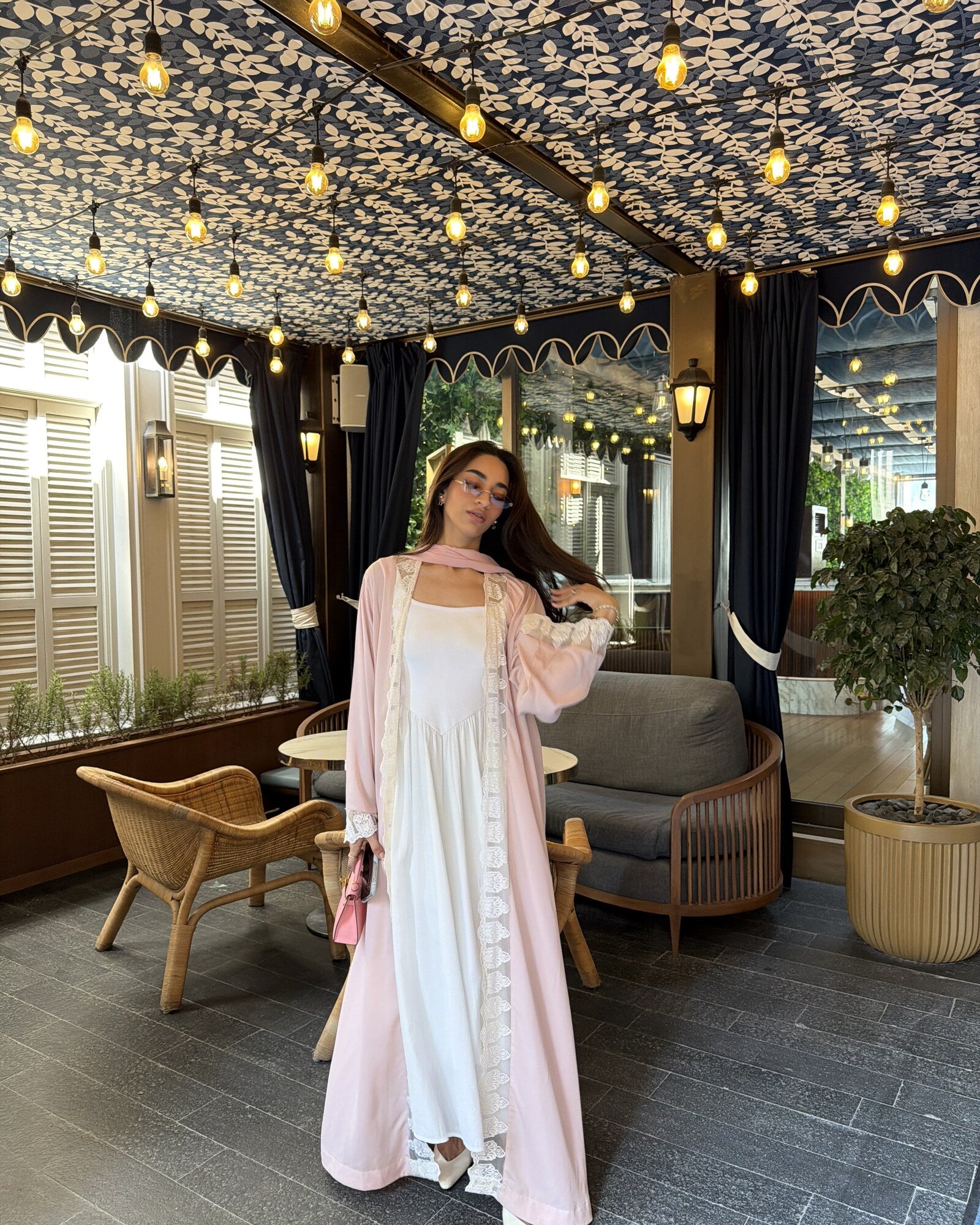 Rose Poudrée Abaya
